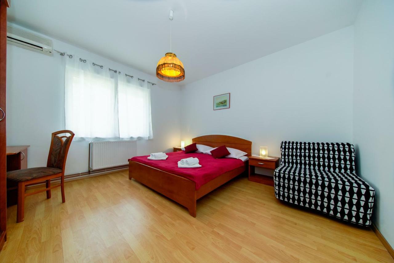 Apartments L&L Dugi Rat Exteriér fotografie